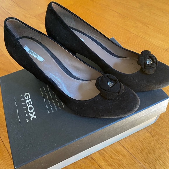 Black Geox suede shoes - Picture 4 of 6